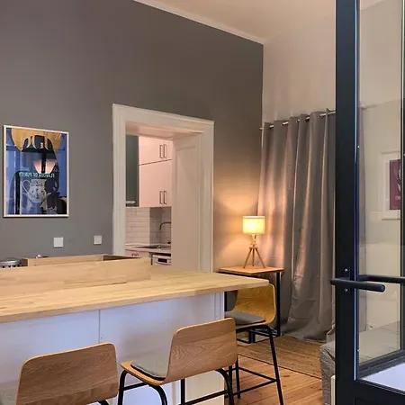 Modern Prenzlberg Elil Berlim